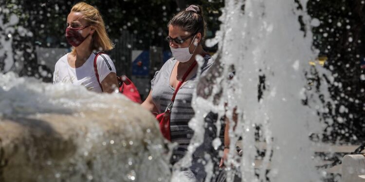 Καιρός: Σε κλοιό καύσωνα η χώρα – Σε ποιες περιοχές θα δούμε 40άρια
